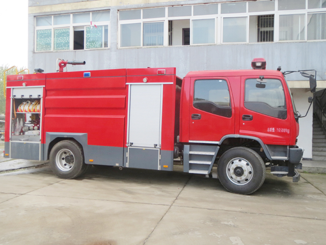 五十鈴6噸水罐消防車