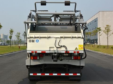 ZLJ5100ZYSQLE5型壓縮式垃圾車(chē)
