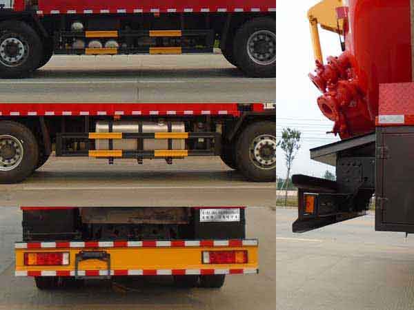 CSC5311GQWDV型清洗吸污車